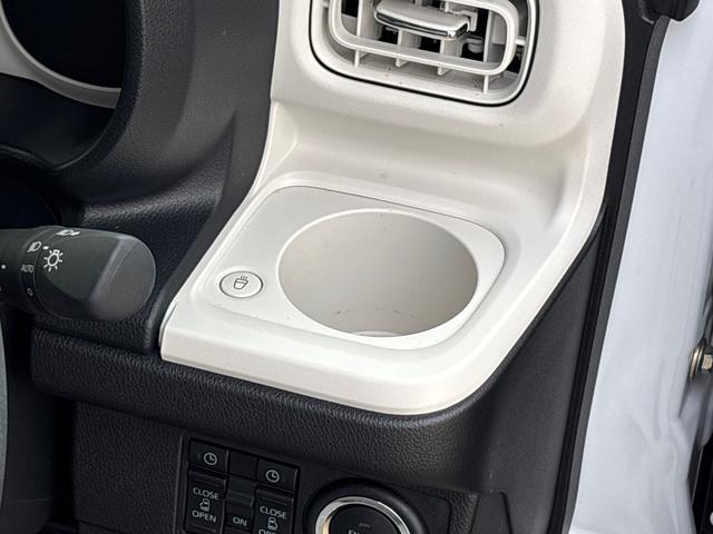 ムーヴキャンバスストライプスＧインパネシフト　プッシュスタートスイッチ　電子カードキー　電動パーキングブレーキ　カーナビ　両側電動スライドドア　衝突被害軽減　車線逸脱　オートハイビーム　ＡＢＳ（鹿児島県）の中古車