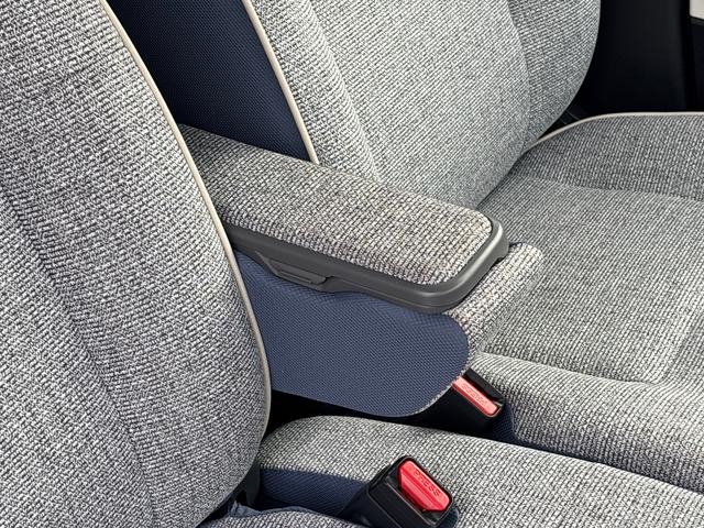 ムーヴキャンバスストライプスＧインパネシフト　プッシュスタートスイッチ　電子カードキー　電動パーキングブレーキ　カーナビ　両側電動スライドドア　衝突被害軽減　車線逸脱　オートハイビーム　ＡＢＳ（鹿児島県）の中古車