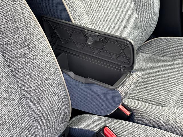 ムーヴキャンバスストライプスＧインパネシフト　プッシュスタートスイッチ　電子カードキー　電動パーキングブレーキ　カーナビ　両側電動スライドドア　衝突被害軽減　車線逸脱　オートハイビーム　ＡＢＳ（鹿児島県）の中古車