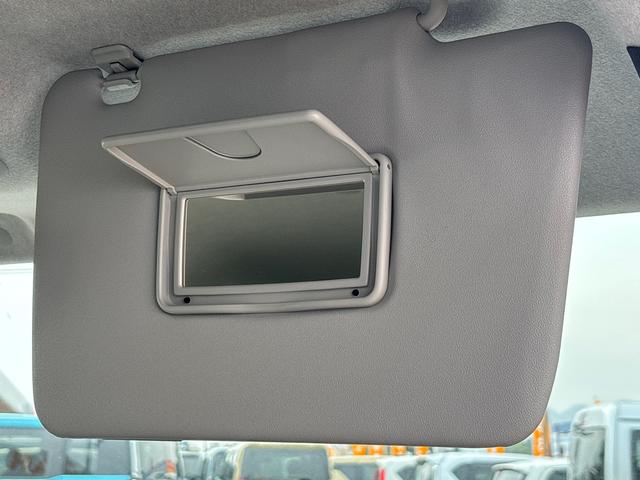 ムーヴキャンバスストライプスＧインパネシフト　プッシュスタートスイッチ　電子カードキー　電動パーキングブレーキ　カーナビ　両側電動スライドドア　衝突被害軽減　車線逸脱　オートハイビーム　ＡＢＳ（鹿児島県）の中古車