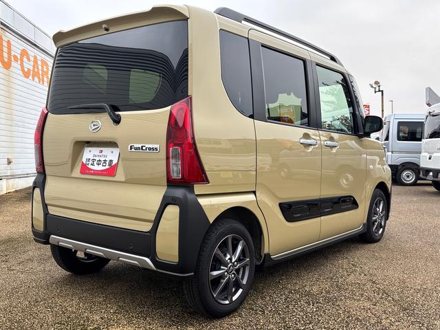 タントファンクロスインパネシフト　プッシュスタートスイッチ　電子カードキー　電動パーキングブレーキ　カーナビ　バックモニター　誤発進抑制機能　左右パワースライドドア　レーンキープアシスト　アルミホイール　ＡＢＳ（鹿児島県）の中古車