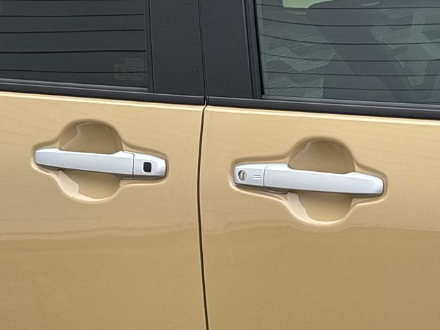 タントファンクロスインパネシフト　プッシュスタートスイッチ　電子カードキー　電動パーキングブレーキ　カーナビ　バックモニター　誤発進抑制機能　左右パワースライドドア　レーンキープアシスト　アルミホイール　ＡＢＳ（鹿児島県）の中古車