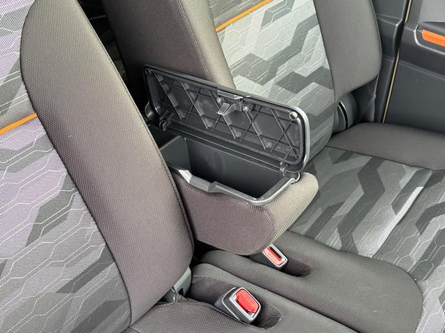 タントファンクロスインパネシフト　プッシュスタートスイッチ　電子カードキー　電動パーキングブレーキ　カーナビ　バックモニター　誤発進抑制機能　左右パワースライドドア　レーンキープアシスト　アルミホイール　ＡＢＳ（鹿児島県）の中古車