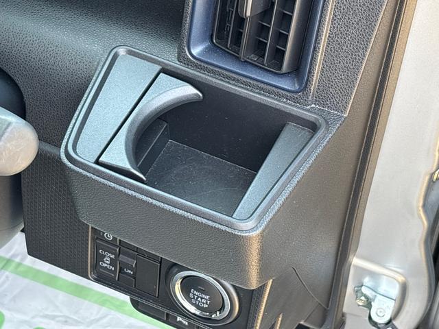 タントＸインパネシフト　プッシュスタートスイッチ　電子カードキー　電動パーキングブレーキ　ディスプレイオーディオ　シートヒーター　両側スライド片側電動ドア　オートハイビーム　ＡＢＳ（鹿児島県）の中古車