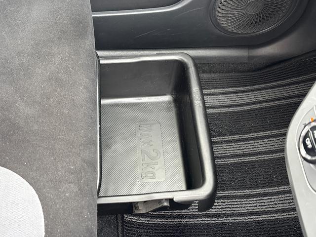 キャストアクティバＧ　ＳＡIIインパネシフト　プッシュスタートスイッチ　電子カードキー　カーナビ　衝突被害軽減システム　レーンアシスト　ＡＢＳ　アルミホイール　フォグランプ　オートエアコン（鹿児島県）の中古車