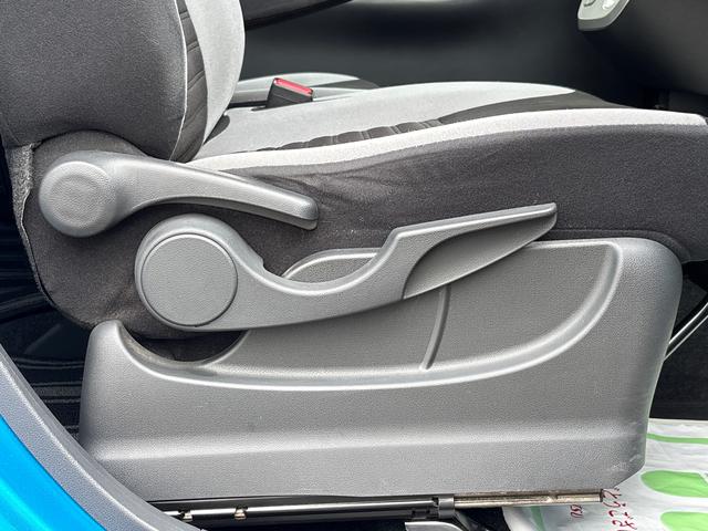 キャストアクティバＧ　ＳＡIIインパネシフト　プッシュスタートスイッチ　電子カードキー　カーナビ　衝突被害軽減システム　レーンアシスト　ＡＢＳ　アルミホイール　フォグランプ　オートエアコン（鹿児島県）の中古車