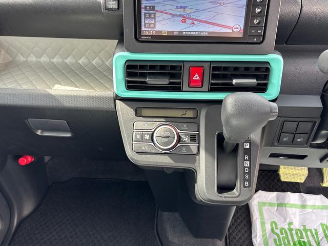 タントＸインパネシフト　プッシュスタートスイッチ　電子カードキー　カーナビ　両側スライド片側電動ドア　オートハイビーム　レーンキープアシスト　衝突被害軽減システム　シートヒーター　ＡＢＳ（鹿児島県）の中古車