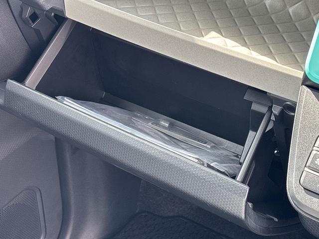 タントＸインパネシフト　プッシュスタートスイッチ　電子カードキー　カーナビ　両側スライド片側電動ドア　オートハイビーム　レーンキープアシスト　衝突被害軽減システム　シートヒーター　ＡＢＳ（鹿児島県）の中古車