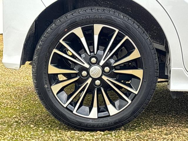 タントカスタムＲＳターボ車　インパネシフト　プッシュスタートスイッチ　電子カードキー　両側パワ−スライドドア　衝突被害軽減システム　ハイビームアシスト　シートヒーター　アルミホイール　ＡＢＳ　フォグランプ（鹿児島県）の中古車