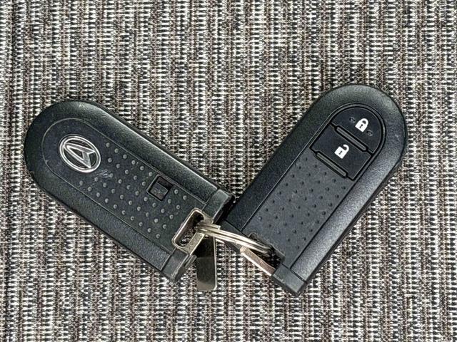 ミラトコットＸ　ＳＡIIIインパネシフト　プッシュスタートスイッチ　電子カードキー　カーナビ　ＥＴＣ車載器　衝突被害軽減システム　誤発進抑制　車線逸脱　ＡＢＳ（鹿児島県）の中古車