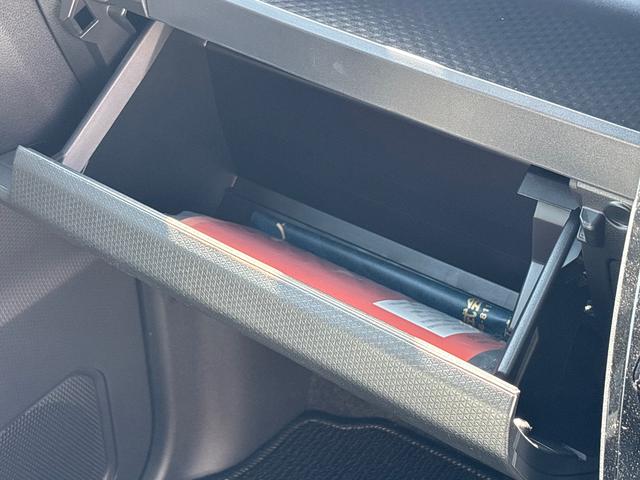 タントカスタムＸインパネシフト　プッシュスタートスイッチ　電子カードキー　電動パーキングブレーキ　シートヒーター　両側電動スライドドア　衝突被害軽減システム　レーンアシスト　オートマチックハイビーム　アルミホイール（鹿児島県）の中古車