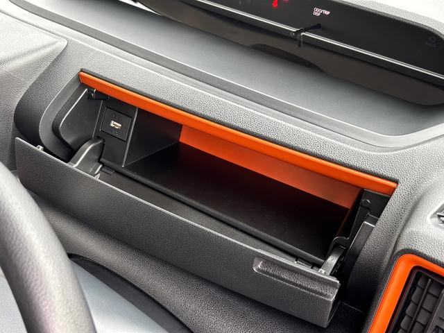 タントファンクロスインパネシフト プッシュスタートスイッチ 電子カードキー 電動パーキングブレーキ 両側電動スライドドア シートヒーター 衝突被害軽減装置 レーンキープ アルミホイール ABS(鹿児島県)の中古車