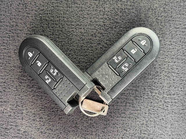 ムーヴキャンバスＧメイクアップ　ＳＡIIインパネシフト　プッシュスタートスイッチ　電子カードキー　両側電動スライドドア　カーナビ　ＥＴＣ車載器　衝突被害軽減システム　ＡＢＳ　レーンアシスト（鹿児島県）の中古車