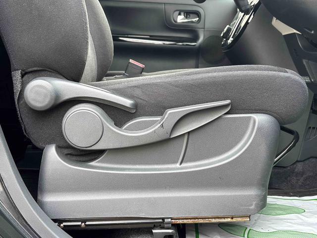 ムーヴキャンバスＧメイクアップ　ＳＡIIインパネシフト　プッシュスタートスイッチ　電子カードキー　両側電動スライドドア　カーナビ　ＥＴＣ車載器　衝突被害軽減システム　ＡＢＳ　レーンアシスト（鹿児島県）の中古車