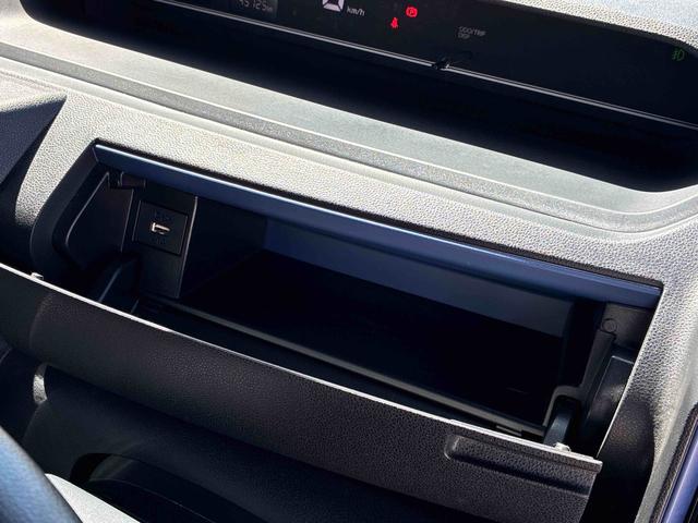 タントカスタムXスタイルセレクションインパネシフト プッシュスタートスイッチ 両側電動スライドドア レーンアシスト 衝突軽減ブレーキ オートハイビーム アルミホイール ABS(鹿児島県)の中古車
