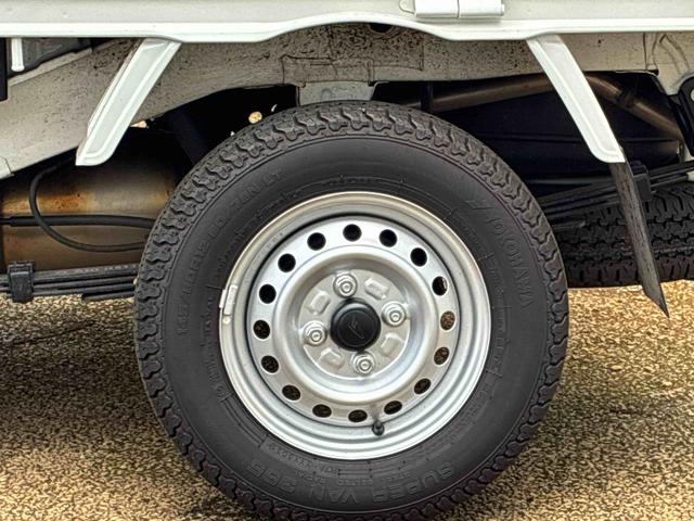ハイゼットトラックスタンダード　農用スペシャル切り替え４ＷＤ　５ＭＴ車　作業灯　衝突被害軽減システム　車線逸脱警報　オートマチックハイビーム　ＡＢＳ　エアコン　パワステ　運転席助手席エアバッグ（鹿児島県）の中古車
