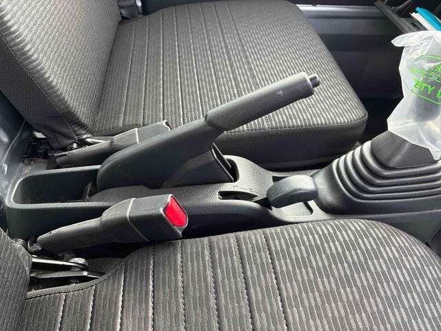 ハイゼットトラックＥＸＴ５ＭＴ車　ハイロー切替式４ＷＤ　デフロック　プッシュスタートスイッチ　電子カードキー　カーナビ　衝突回避支援ブレーキ　ＡＢＳ　アルミホイール（鹿児島県）の中古車