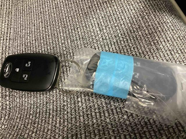 ムーヴキャンバスストライプスＧインパネシフト　プッシュスタートスイッチ　電子カードキー　電動パーキングブレーキ　軽減ブレーキ　両側スライドドア　レーンキープ　ＡＢＳ（鹿児島県）の中古車