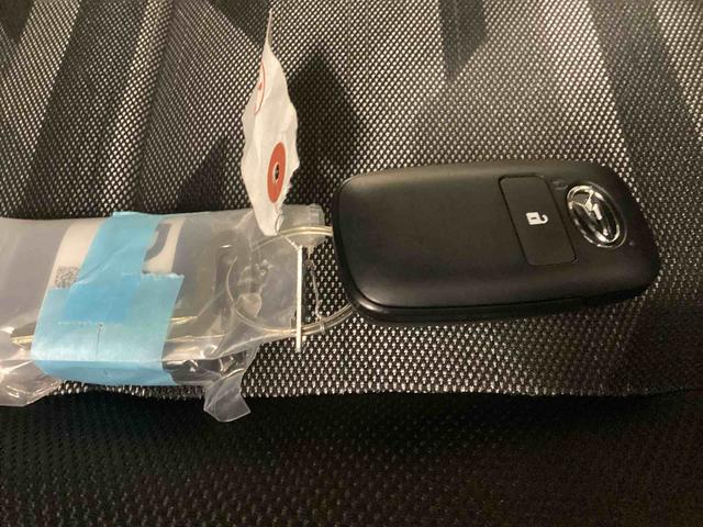 タフトＧ　クロムベンチャーインパネシフト　プッシュスタートスイッチ　電子カードキー　電動パーキングブレーキ　衝突回避支援システム　車線逸脱警報　ガラスルーフ　アルミホイール　ＡＢＳ（鹿児島県）の中古車