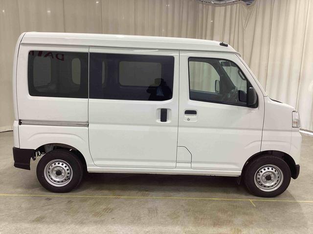 ハイゼットカーゴＤＸインパネシフト　リモコンキー　パワーウインドウ　運転席助手席エアバック　両側スライドドア　車線逸脱　ＡＢＳ　衝突被害軽減システム（鹿児島県）の中古車