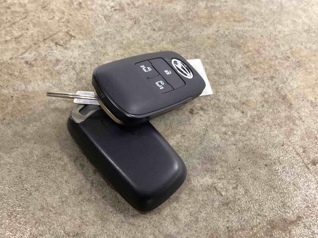 タントカスタムＸインパネシフト　プッシュスタートスイッチ　電子カードキー　電動パーキングブレーキ　両側電動スライドドア　シートヒーター　カーナビ　バックモニター　レーンキープアシスト　オートマチックハイビーム（鹿児島県）の中古車