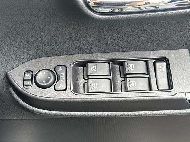 タントカスタムＸリミテッドインパネシフト　プッシュスタートスイッチ　電子カードキー　電動パーキングブレーキ　ディスプレイオーディオ　バックモニター（パノラマモニター）両側電動スライドドア　シートヒーター　ＥＴＣ車載器（鹿児島県）の中古車