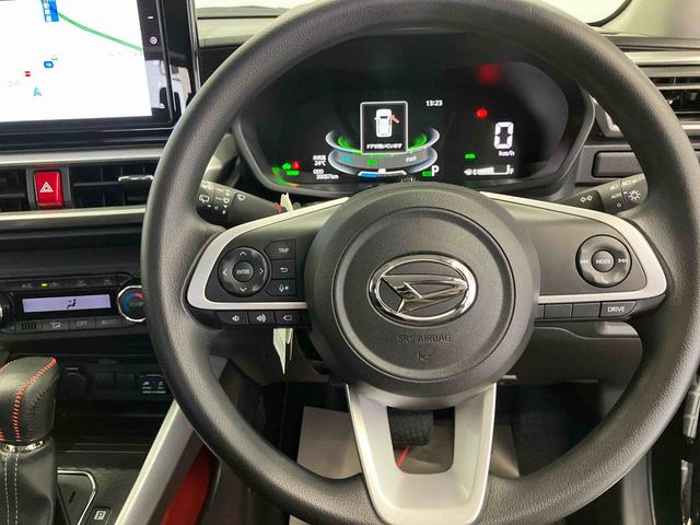 ロッキーＸ　ＨＥＶスマートアシスト搭載　パノラマモニター対応　ハイブリッド車　オートエアコン　オートライト　キーフリー（熊本県）の中古車