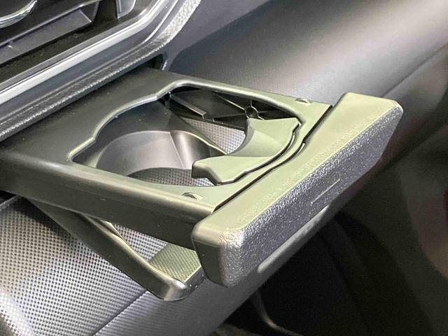 ロッキーＸ　ＨＥＶスマートアシスト搭載　パノラマモニター対応　ハイブリッド車　オートエアコン　オートライト　キーフリー（熊本県）の中古車
