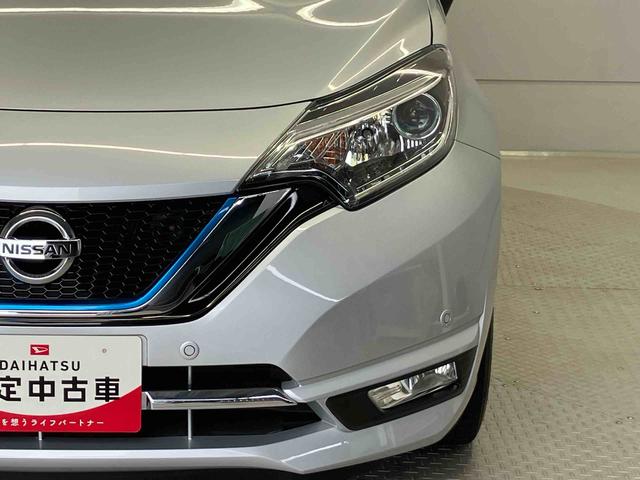 ノートｅ−パワー　メダリストバックカメラ付き　オートエアコン　オートライト　キーフリー（熊本県）の中古車