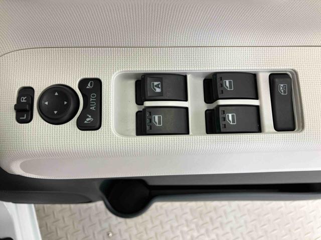 ムーヴキャンバスストライプスＧスマートアシスト搭載　後席両側電動スライドドア　バックカメラ付き　オートエアコン　オートライト　キーフリー　アイドリングストップ　ＡＢＳ（熊本県）の中古車