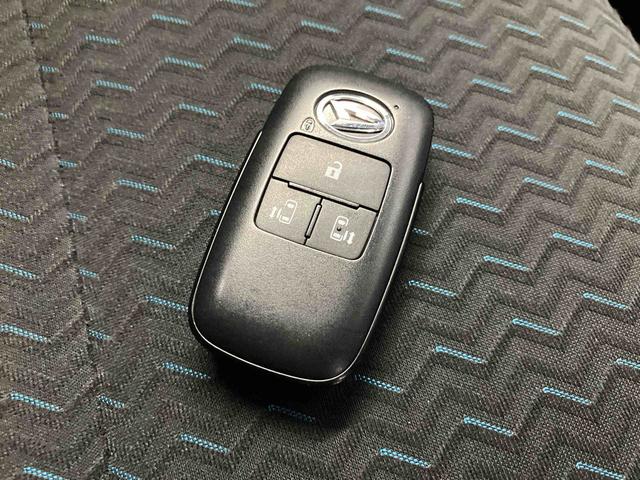 トールカスタムＧスマートアシスト搭載　バックカメラ付き　後席両側電動スライドドア　オートエアコン　オートライト　キーフリー　アイドリングストップ　ＡＢＳ（熊本県）の中古車