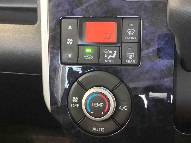 タントカスタムＸ　トップエディションＳＡIIIスマートアシスト搭載　バックカメラ付き　後席両側スライドドア　オートエアコン　オートライト　キーフリー　アイドリングストップ　ＡＢＳ（熊本県）の中古車
