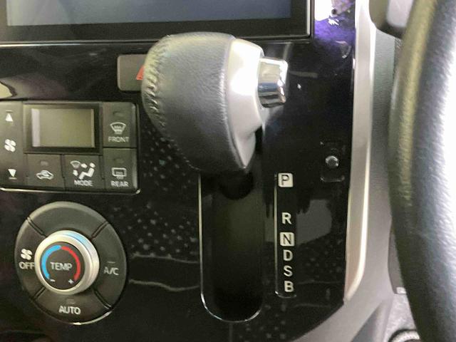タントカスタムＲＳ　トップエディションＳＡIIスマートアシスト搭載　バックカメラ付き　後席両側電動スライドドア　オートエアコン　オートライト　キーフリー　アイドリングストップ　ＡＢＳ（熊本県）の中古車
