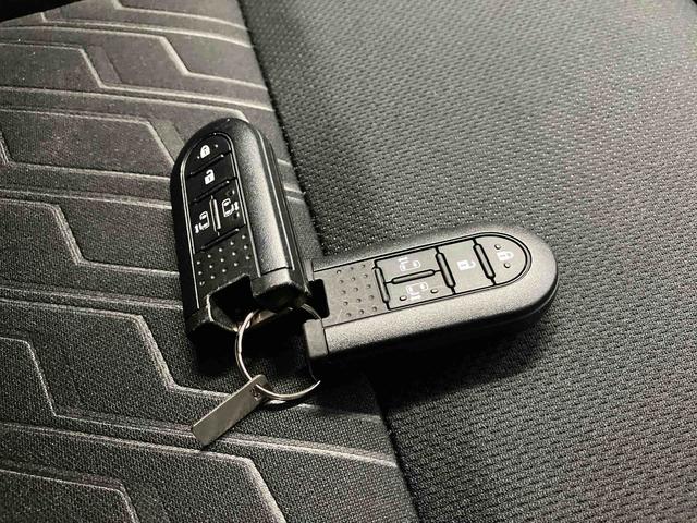 トールカスタムＧターボ　ＳＡIIIスマートアシスト搭載　バックカメラ付き　後席両側電動スライドドア　オートエアコン　オートライト　キーフリー　アイドリングストップ　ＡＢＳ（熊本県）の中古車