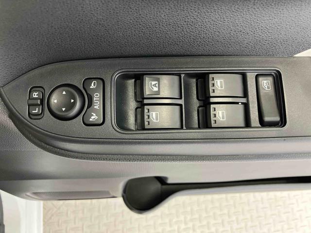 タントＸスマートアシスト搭載　後席両側スライドドア（片側電動）　バックカメラ付き　オートエアコン　オートライト　キーフリー　アイドリングストップ　ＡＢＳ（熊本県）の中古車