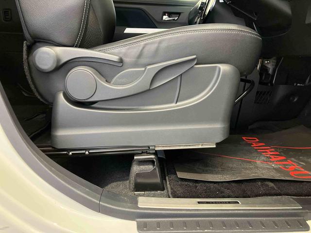 トールカスタムＧスマートアシスト搭載　パノラマモニター対応　後席両側電動スライドドア　オートエアコン　オートライト　キーフリー　アイドリングストップ　ＡＢＳ　電動ドアミラー（熊本県）の中古車