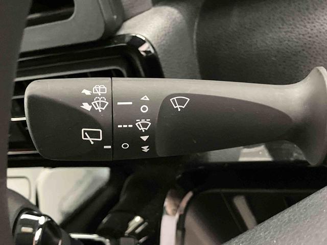 タントカスタムＸスマートアシスト搭載　後席両側電動スライドドア　バックカメラ付き　オートエアコン　オートライト　キーフリー　アイドリングストップ　ＡＢＳ　電動ドアミラー（熊本県）の中古車