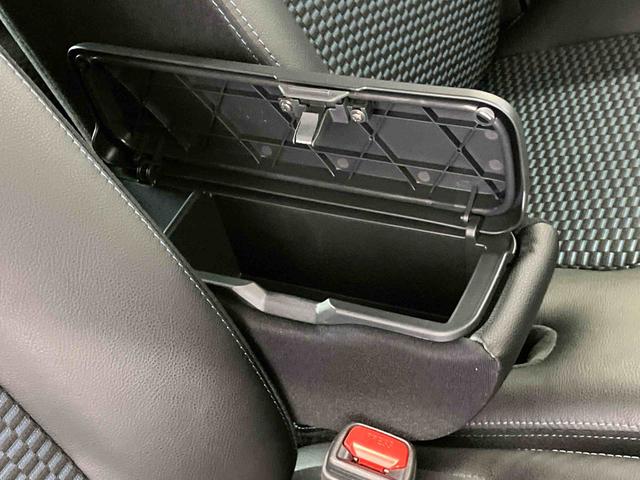 タントカスタムＸスマートアシスト搭載　後席両側電動スライドドア　オートエアコン　オートライト　キーフリー　アイドリングストップ　ＡＢＳ　電動ドアミラー（熊本県）の中古車