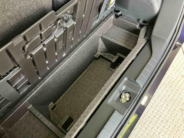 タントカスタムＸスマートアシスト搭載　後席両側電動スライドドア　オートエアコン　オートライト　キーフリー　アイドリングストップ　ＡＢＳ　電動ドアミラー（熊本県）の中古車
