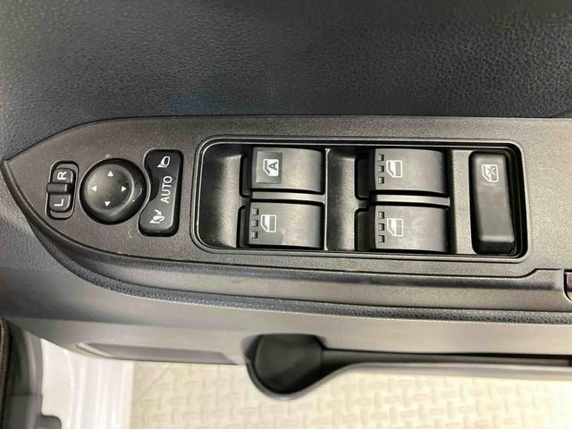 タントカスタムＸスマートアシスト搭載　後席両側電動スライドドア　パノラマモニター対応　オートエアコン　オートライト　キーフリー　アイドリングストップ　ＡＢＳ　電動ドアミラー（熊本県）の中古車