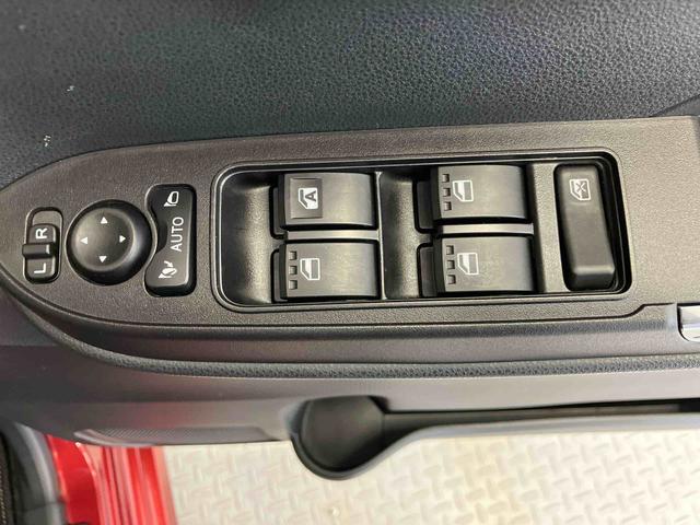 タントカスタムＸスマートアシスト搭載　後席両側電動スライドドア　バックカメラ付き　オートエアコン　オートライト　キーフリー　アイドリングストップ　ＡＢＳ　電動ドアミラー（熊本県）の中古車