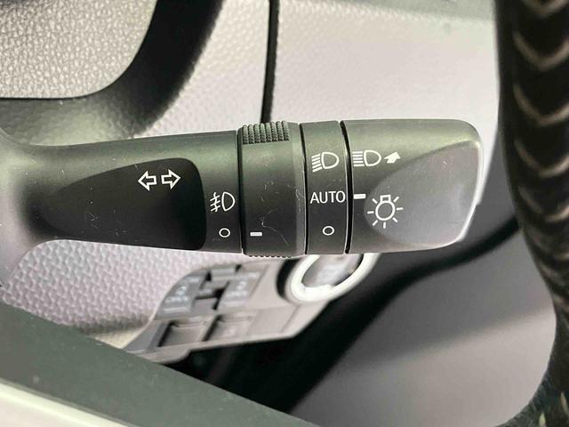 トールカスタムＧスマートアシスト搭載　バックカメラ付き　後席両側電動スライドドア　オートエアコン　オートライト　キーフリー　アイドリングストップ　ＡＢＳ　電動ドアミラー（熊本県）の中古車