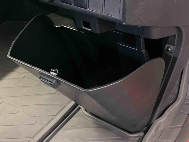 トールカスタムＧスマートアシスト搭載　バックカメラ付き　後席両側電動スライドドア　オートエアコン　オートライト　キーフリー　アイドリングストップ　ＡＢＳ　電動ドアミラー（熊本県）の中古車