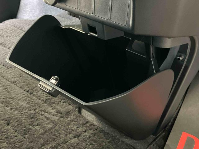 トールＧスマートアシスト搭載　後席両側電動スライドドア　パノラマモニター対応　オートエアコン　オートライト　キーフリー　アイドリングストップ　ＡＢＳ　電動ドアミラー（熊本県）の中古車