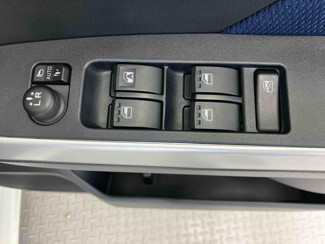 ルーミーカスタムＧ−Ｔスマートアシスト搭載　バックカメラ付き　後席両側電動スライドドア　オートエアコン　オートライト　キーフリー　アイドリングストップ　ＡＢＳ　電動ドアミラー（熊本県）の中古車