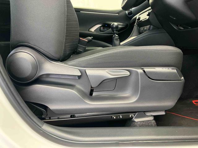 ヤリスＺバックカメラ付き　オートライト　オートエアコン　キーフリー（熊本県）の中古車
