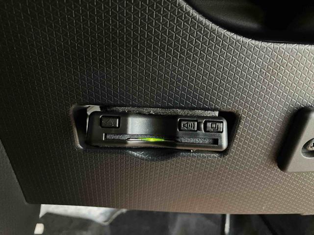 タントカスタムＸスマートアシスト搭載　後席両側電動スライドドア　バックカメラ付き　オートエアコン　オートライト　キーフリー　アイドリングストップ　ＡＢＳ　電動ドアミラー（熊本県）の中古車