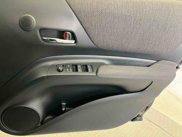 シエンタハイブリッド　Ｇ　セーフティーエディション後席両側電動スライドドア　バックカメラ付き　オートエアコン　オートライト　キーフリー（熊本県）の中古車