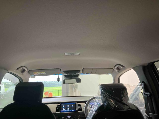 フィットｅ：ＨＥＶクロスターバックカメラ付き　オートエアコン　オートライト　キーフリー（熊本県）の中古車