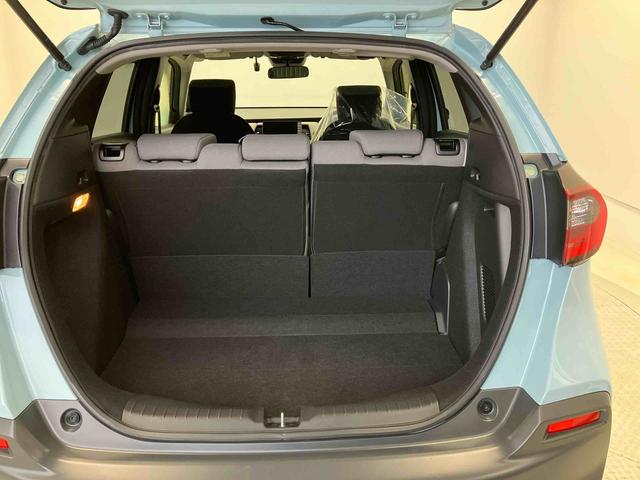 フィットｅ：ＨＥＶクロスターバックカメラ付き　オートエアコン　オートライト　キーフリー（熊本県）の中古車